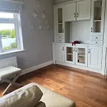 Private House, Wild Atlantic Way, Spanish Point Road, 度假居 *