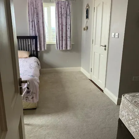 Private House, Wild Atlantic Way, Spanish Point Road, בית נופש *
