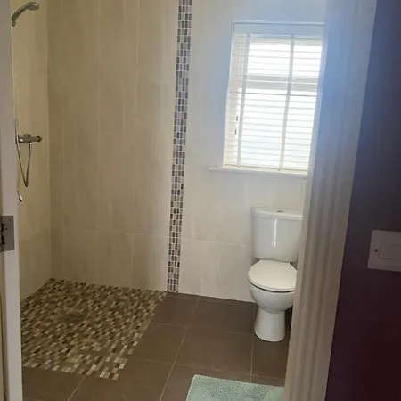 בית נופש Private House, Wild Atlantic Way, Spanish Point Road,